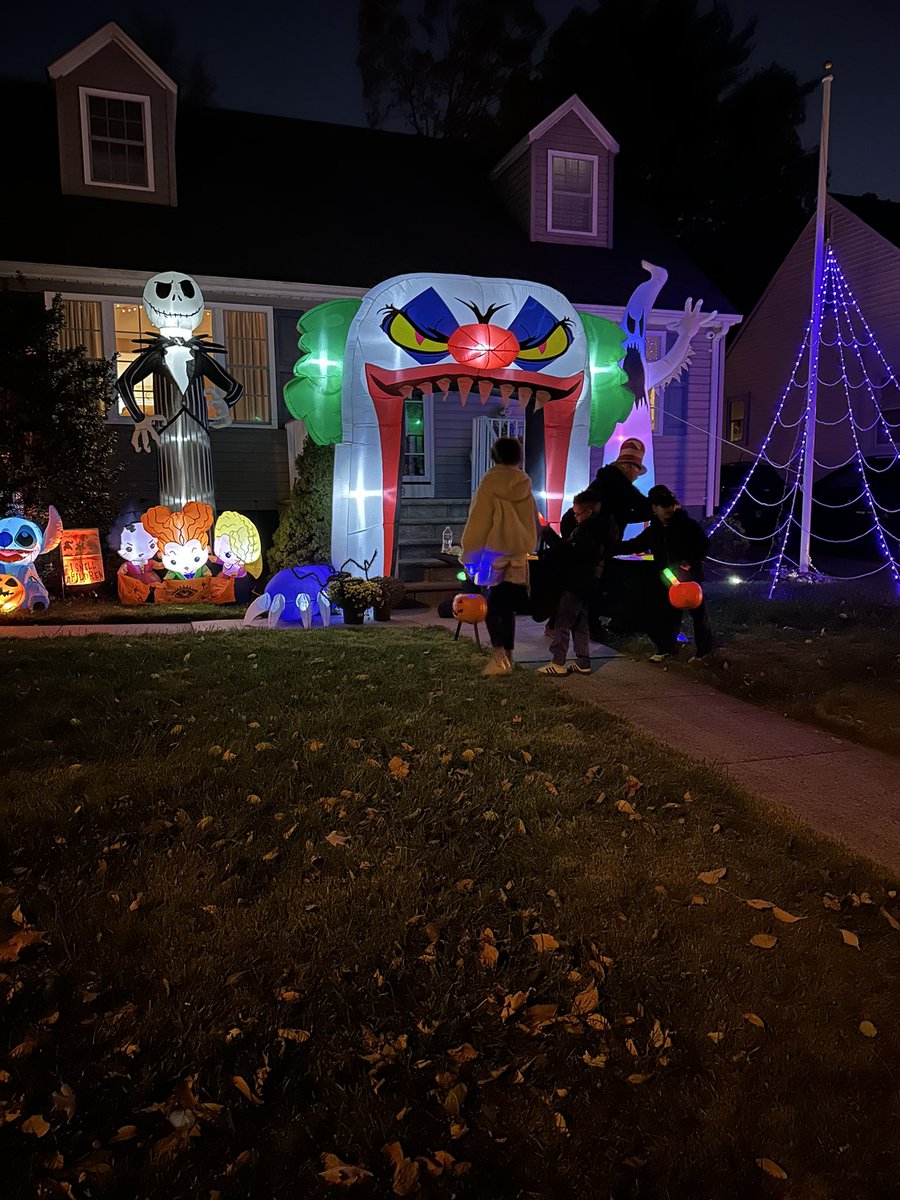 BoomBlake's tweet image. Halloween was tons of fun 🎃👻💀