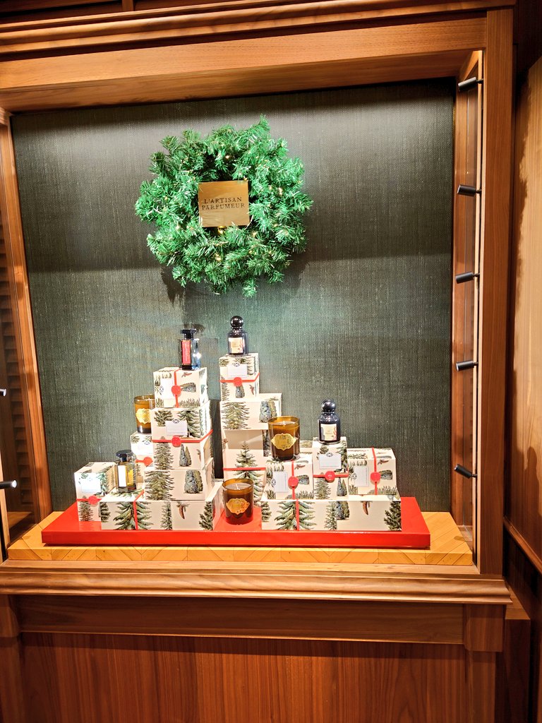 ラルチザンの店舗行ったの初めてだったけどオシャレで雰囲気がとても