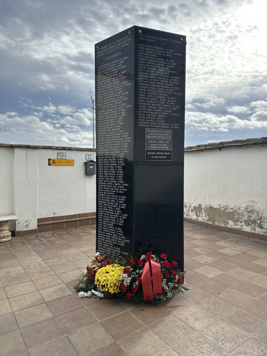 📌Buenos días.
📅 Un año más hemos rendido  homenaje a las víctimas y desaparecidos durante la Guerra Civil española.
<a href="/PSOE/">PSOE</a> <a href="/PSOECalatayud/">PSOE Calatayud</a> <a href="/gpscongreso/">PSOE Congreso</a> <a href="/zaragozapsoe/">PSOE Zaragoza</a> <a href="/psoearagon/">Partido Aragones</a> @js_aragon <a href="/jsz_ciudad/">JSZaragoza Ciudad</a> <a href="/UGT_Comunica/">UGT</a>