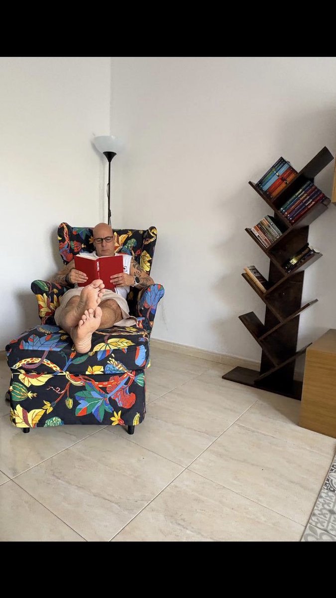 J_Rios6's tweet image. #ReadingTime