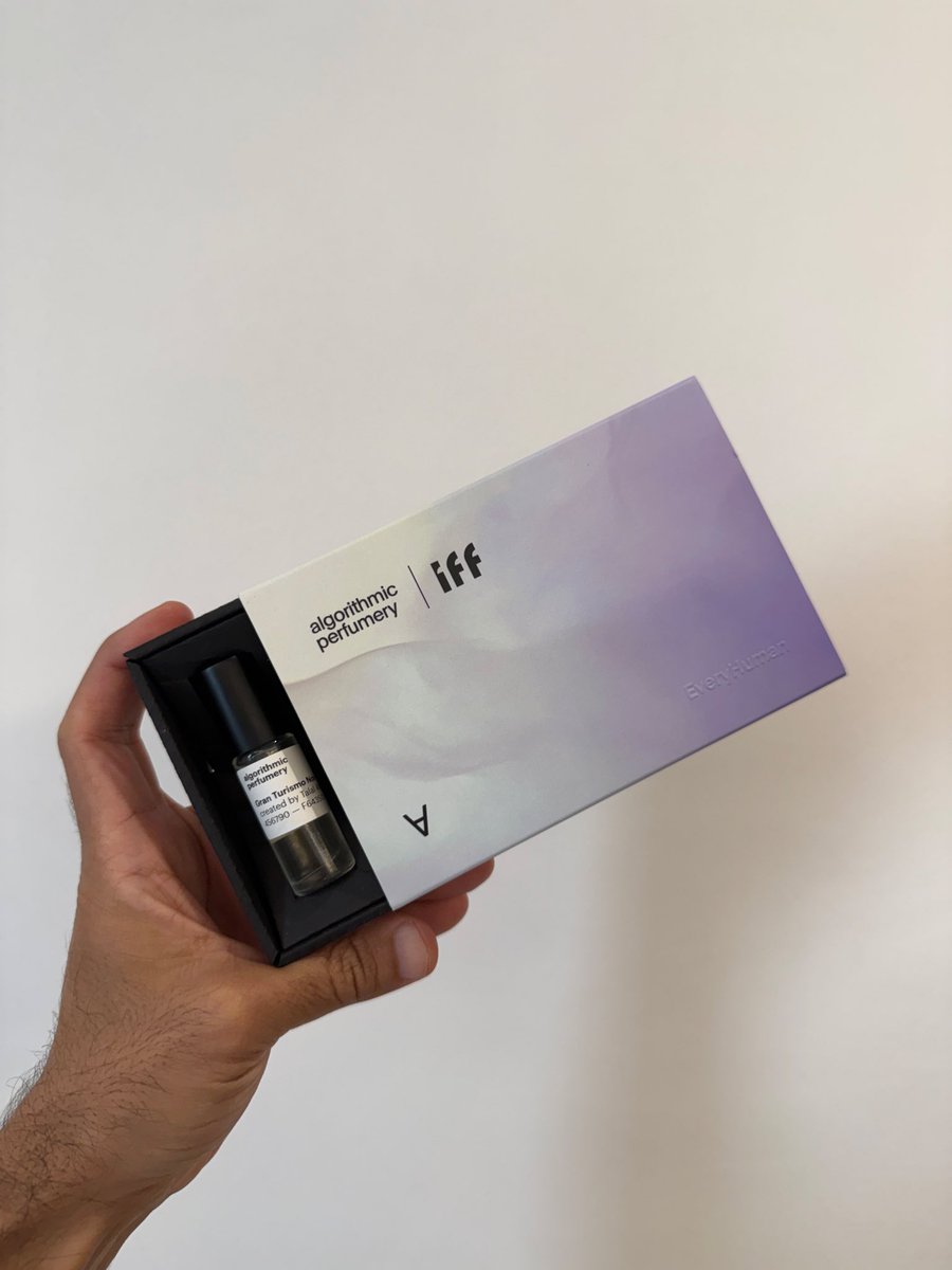 Experiencing how AI and IFF redefine creativity through scent with EveryHuman’s Algorithmic Perfumery.
You write the prompt. The AI creates. The machine blends
تجربة تظهر كيف يعيد الذكاء الاصطناعي تعريف الإبداع في صناعة العطور أنت تكتب الفكرة، والذكاء الاصطناعي يبتكر، والآلة تمزج