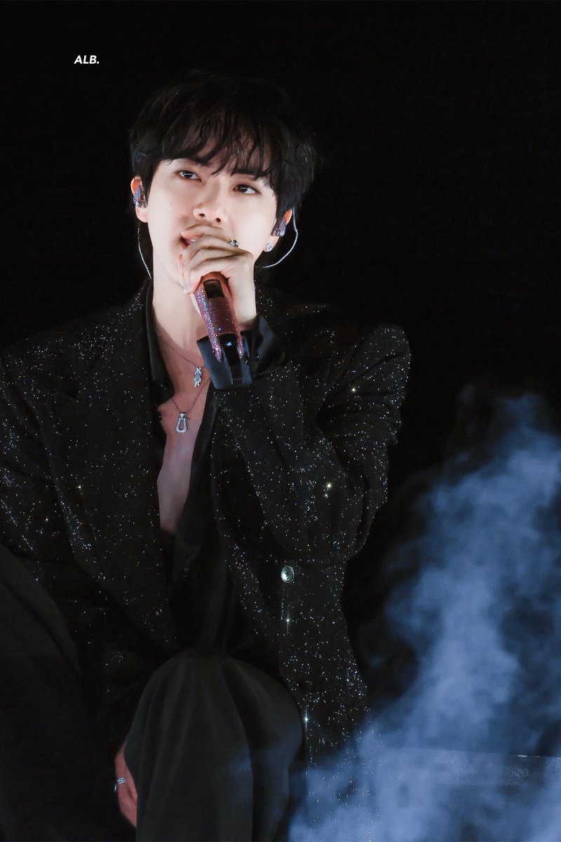 ALittleBraver92's tweet image. 251101 HD 

#방탄소년단진 #김석진 #석진 #진  #BTSJIN #JIN 
#Jin_TOUR_ENCORE
#RUNSEOKJIN_epTOUR_ENCORE
@BTS_twt