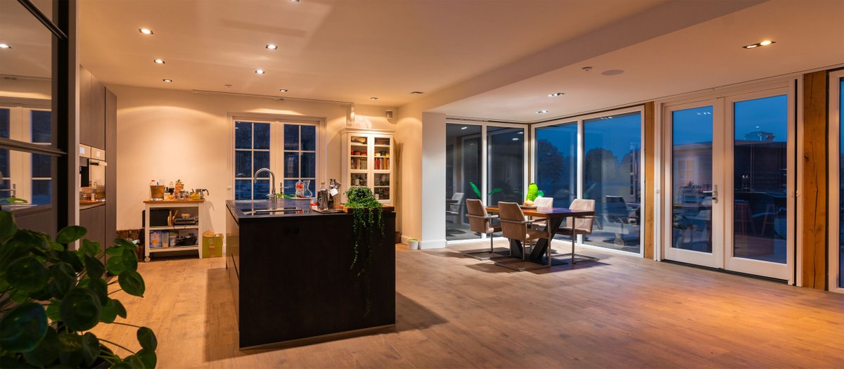 LoxoneUK's tweet image. In this detached home, Loxone technology creates a living environment that’s both comfortable and efficient. 

👉 Read the full story: bit.ly/49sog8e 

#Loxone #SmartHome #BuildingAutomation #HomeAutomation #EnergyEfficiency #LoxoneReference