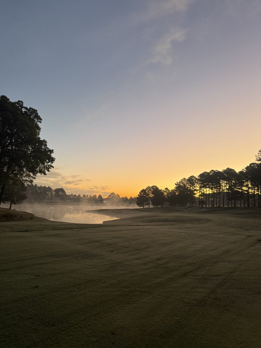 denmarkturf's tweet photo. Knocking out course set up this cool morning https://t.co/VR0mbCm41E