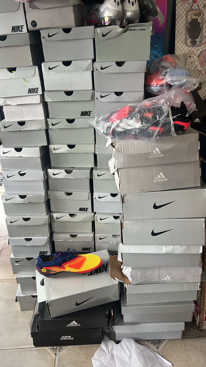 VickthorHendrix's tweet image. Tap in !! We deliver interstate @Wizarab10 @MrMekzy_  @dammiedammie35 #sport #football