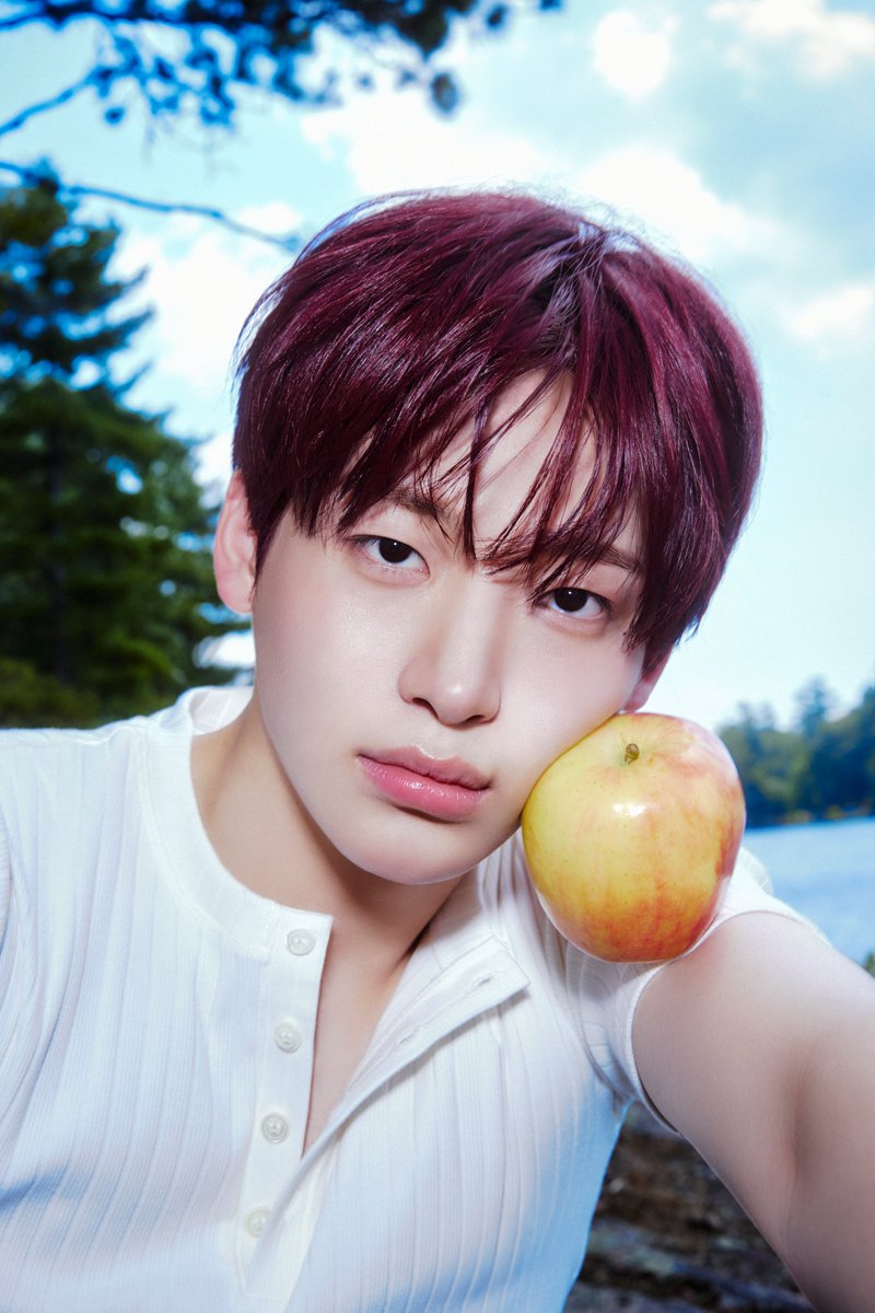 CRAVITY
The 2nd Album
'Dare to Crave : Epilogue'
⠀
CONCEPT PHOTO🍋
정모 JUNGMO
⠀
2025 11 10 MON 6PM (KST)
⠀
#CRAVITY #크래비티
#정모 #JUNGMO
#DaretoCrave_Epilogue
#LemonadeFever