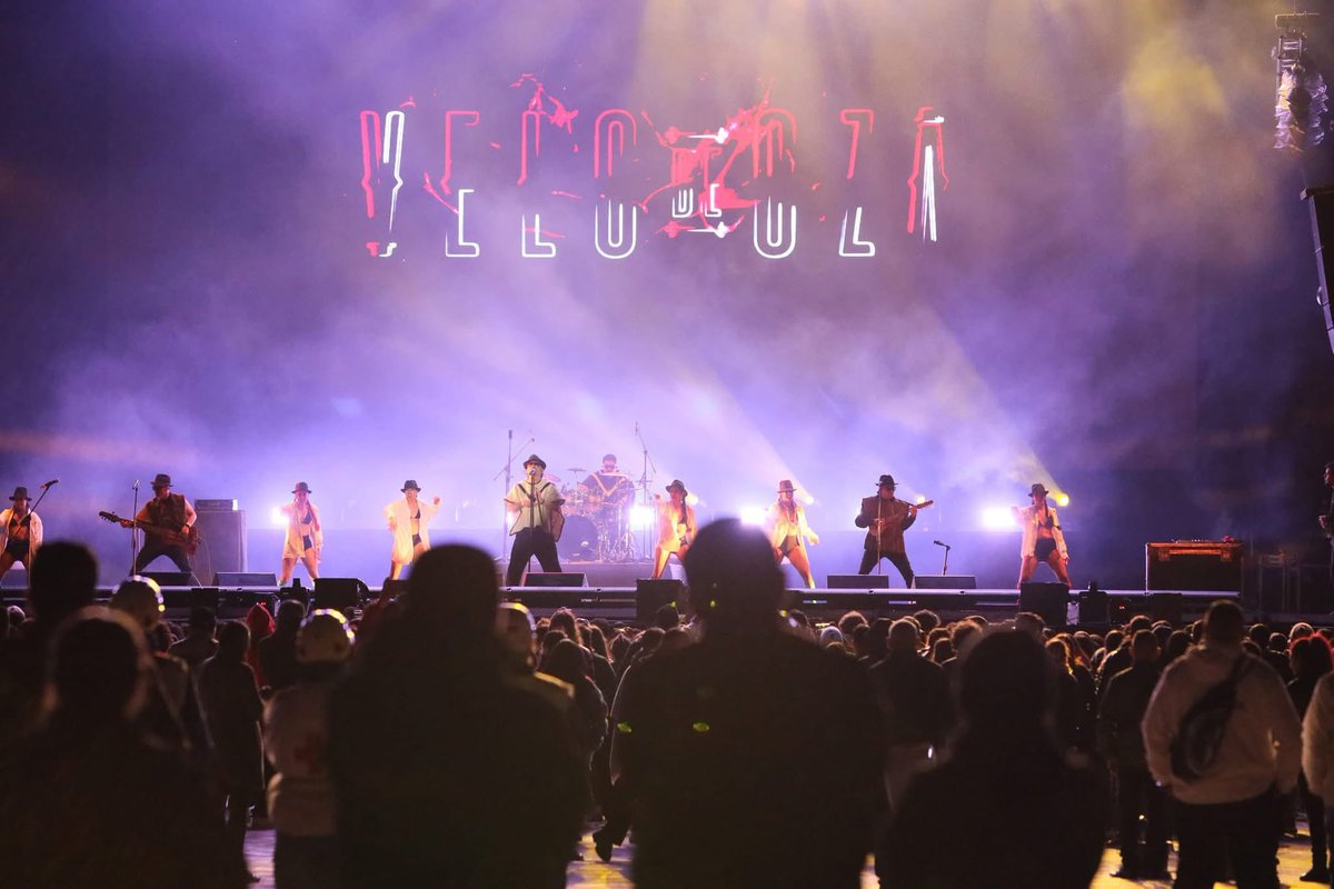 Tocamos en el estadio de Tunja y amamos compartir con ustedes. Esperamos se repita pronto. Gracias al <a href="/FICBoyaca_/">Festival Internacional de la Cultura Campesina</a> por tener en cuenta a los artistas regionales y el homenaje a los campesinos.