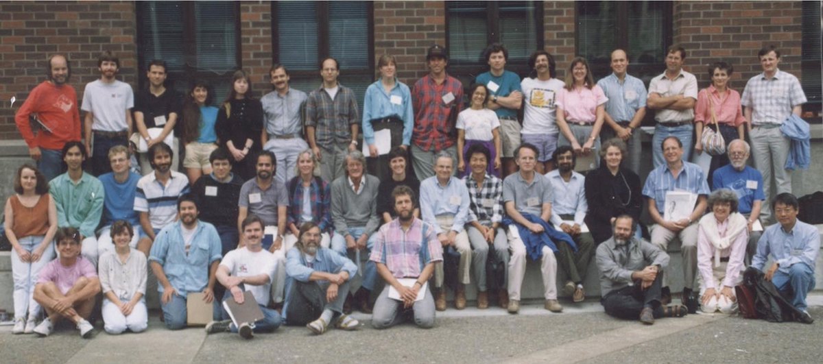 ZebrafishRock's tweet image. The first international workshop that focused on #zebrafish was convened in 1990. Sponsored by NIH and NSF, the gathering of ∼40 scientists sought to evaluate the research potential of the tiny fish. Today, nearly 1,800+ zebrafish labs exist worldwide. #ZebrafishFunFacts