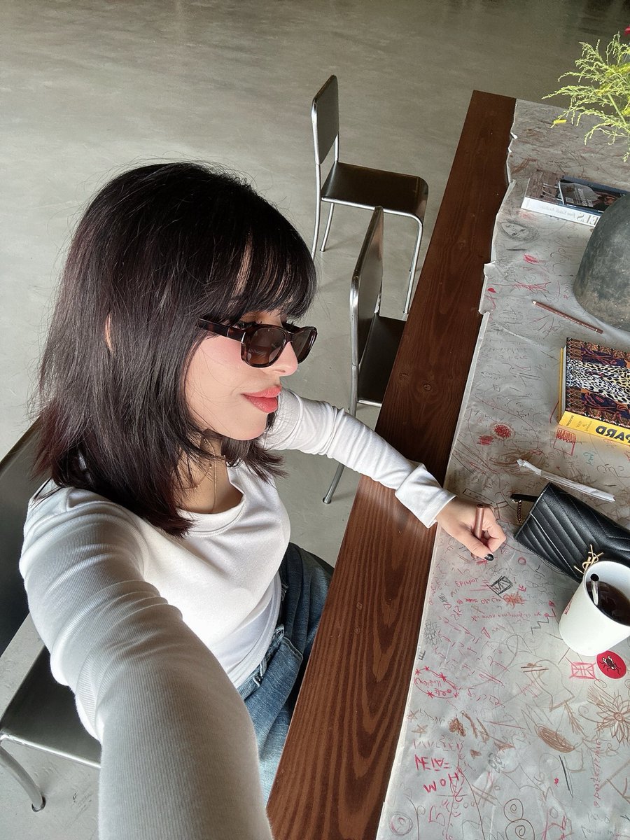 حور🐈‍⬛ (@nana_almeow) on Twitter photo 