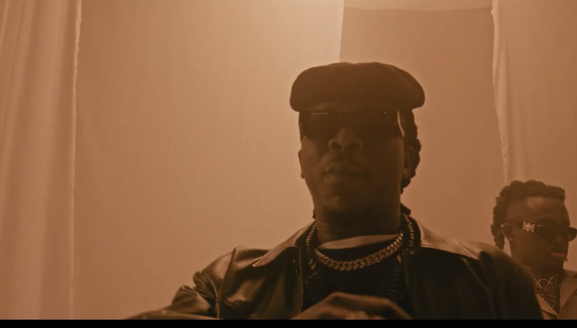 Told you I ll be back with an UPDATE

Stills from the volcano that’s about to be televised 🌋🌋🌋🌋🌋