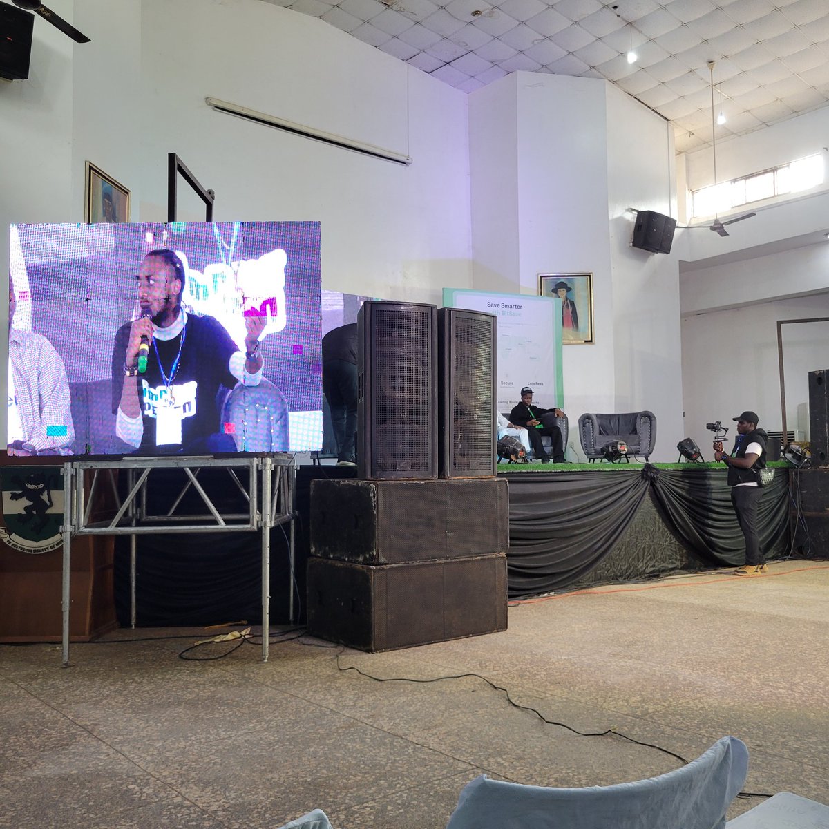 Blockchain ESUT tweet media