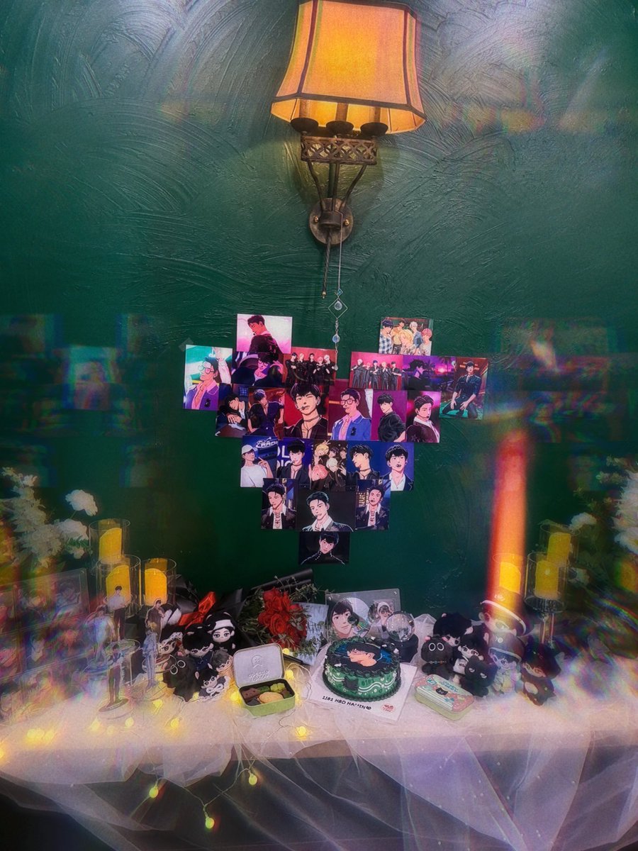 🖤개인적으로 중경상림 컨셉을 정말 좋아해서 더더 즐겁게 보정했었어요! 카페 디피도
컨셉이랑 너무 잘어울리고 사진 크게 인화한 액자들을 실물로보니까 감동❣️ 일정때문에 정말 잠깐 다녀갔던게 아쉬웠어요,,🥲