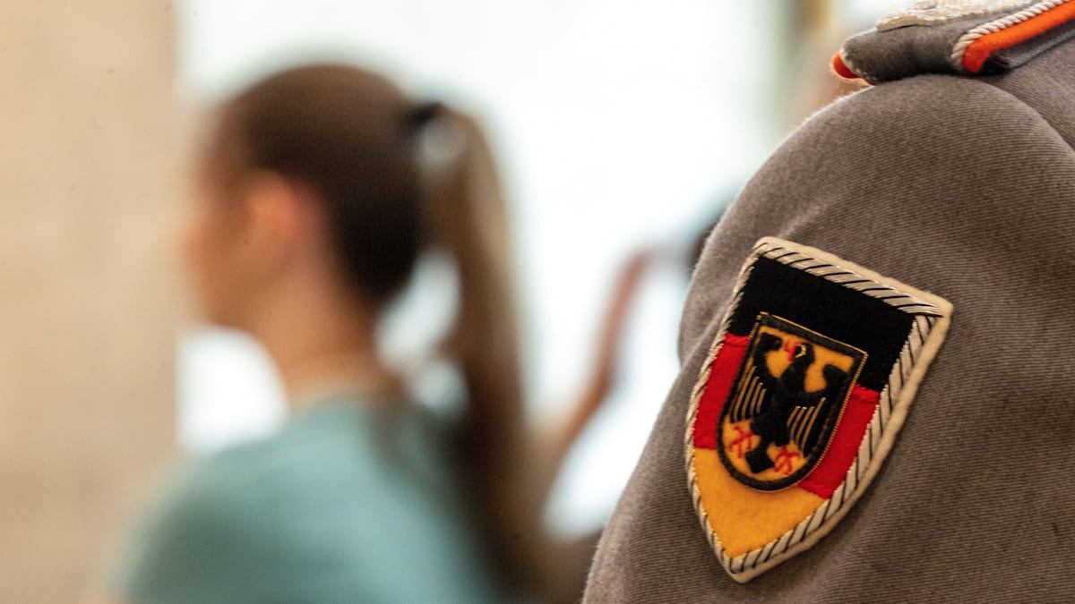 „… An der Ostfront sterben?“ – Schüler nach Meme über Bundeswehr-Offizier angeklagt to.welt.de/koi3EcC