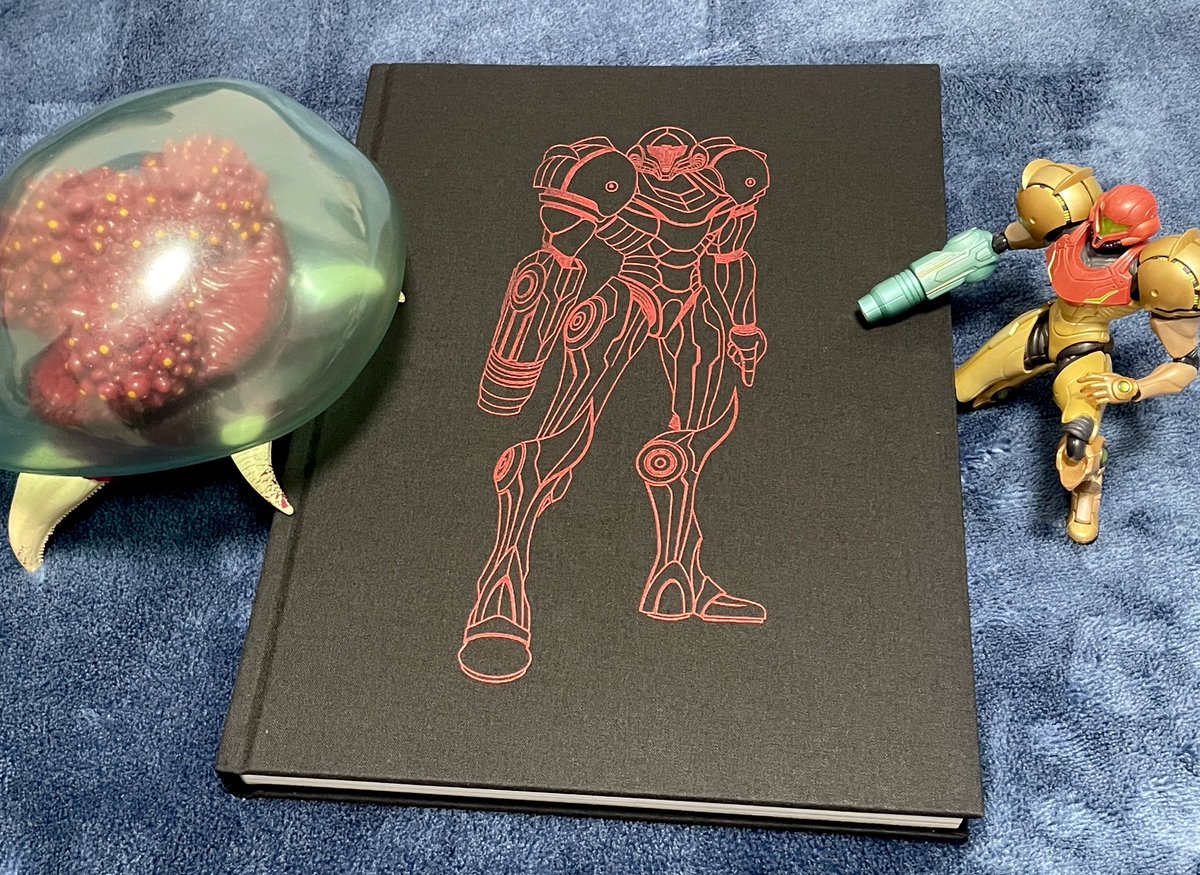 Wata_Ridley's tweet photo. 海外の公式アートブック『Metroid Prime 1–3: A Visual Retrospective』無事届いた

『メトロイドプライム』三部作+α 約20年の歴史・珠玉のコンセプアート群を1冊に集約‼️200ページ超‼️田邊さんの開発コメントで衝撃的裏話も判明‼️

マジでヤバい…誇張抜きでプライム好きは絶対買え…手元に置くべき… https://t.co/cxxaDENTzt