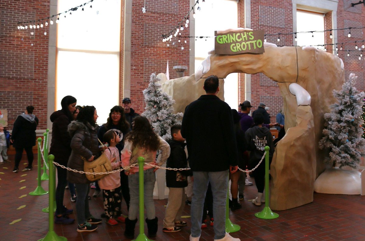 SpfldMuseums's tweet photo. Grinchmas and the Grinch's Grotto are back #AtTheMuseums starting November 22. Meet up with the Grinch at his home on Mount Crumpit and explore a new, large-scale Who-ville where you can send letters through the Who-ville Post and play games of the season.
https://t.co/zZ5jqxohox https://t.co/zZnIBcK6n0
