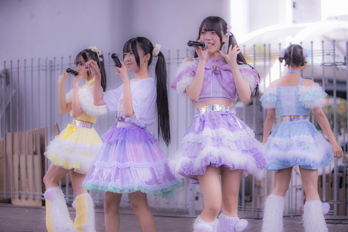 ronmel2me's tweet photo. TheaZoSONIC at 若宮広場 (Nov.1.2025)
IDOL : 椿木あのん、一ノ瀬まりん、小泉おと、泣久那くな、東雲かれん／ちゅ～るちゅーぶ

▼動画『ハチャメチャステップ、ライブジャンキー』
https://t.co/g4AtOhKQDm
やっとライブが観れた！
#photography #coregraphy #girlsphoto #めっちゃかわいい https://t.co/81nmFMUZfN