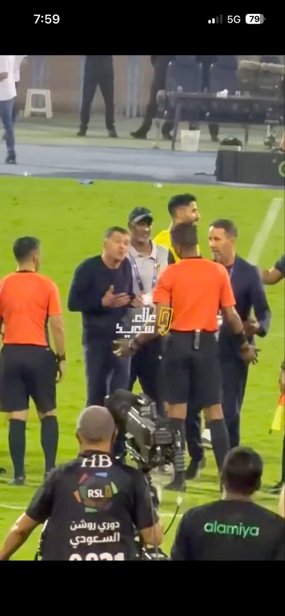 مدربنا و المدير الرياضي باقي تكه ويلسعو الحكم كف 🤚🏼 
وانته تقول الاداره الرياضيه ماطلبت مننا حكام اجانب وماوصلنا طلب بذلك !! 

ياشيخ استحي واطلبو حكام اجانب بلاش بخل و توفير عالاتحاد <a href="/FahdCynndy/">Fahd Cynndy فهد سندي</a>