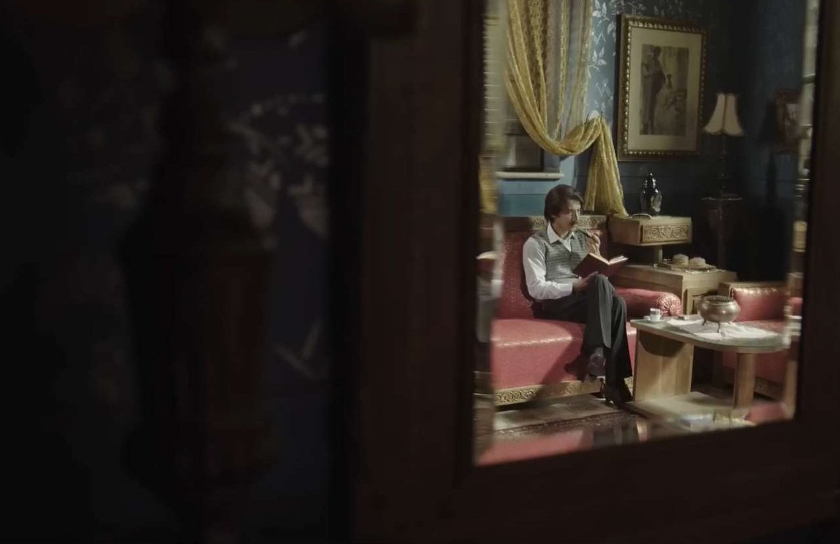 ثنائية القارئ مع الكتاب هيَ أيضاً تعتبر رومانسية