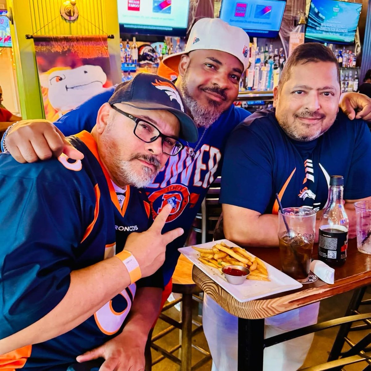 Calling all Broncos fans! Tomorrow we’re hosting a Post-Game Party 🙌

📍7620 Katy Fwy #350, Houston, TX 77024