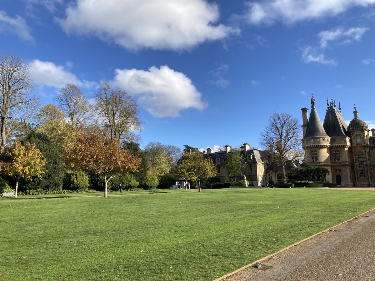 TimHarp89114041's tweet photo. Fin de saison at Waddesdon but I seem to have missed lunch! https://t.co/iidsCJuW1c