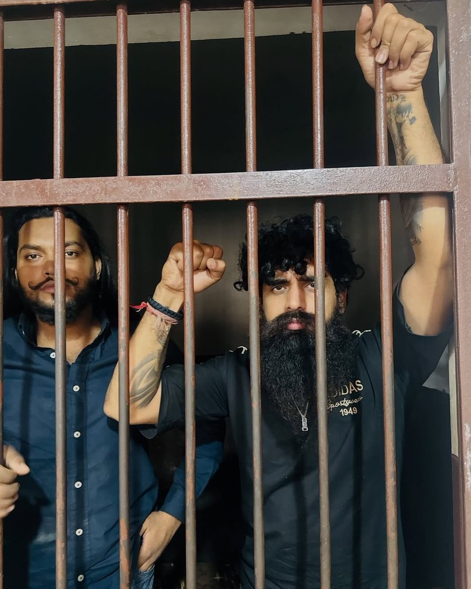 ये Team Rising Falcon और आप सभी की आवाज थी जो एक जुट होकर गूंजी और उत्तर प्रदेश के इस दंगाई को सलाखों के पीछे खड़ा कर दिया है।।।
भले ही आज इसकी बेल हो गई है लेकिन हम सबने यह साबित कर दिया है सोशल मीडिया की दबंगई तुम्हें नहीं बचा पाएगी जब हम सब मिलकर गरजेंगे।।
 #TeamRisingFalcon