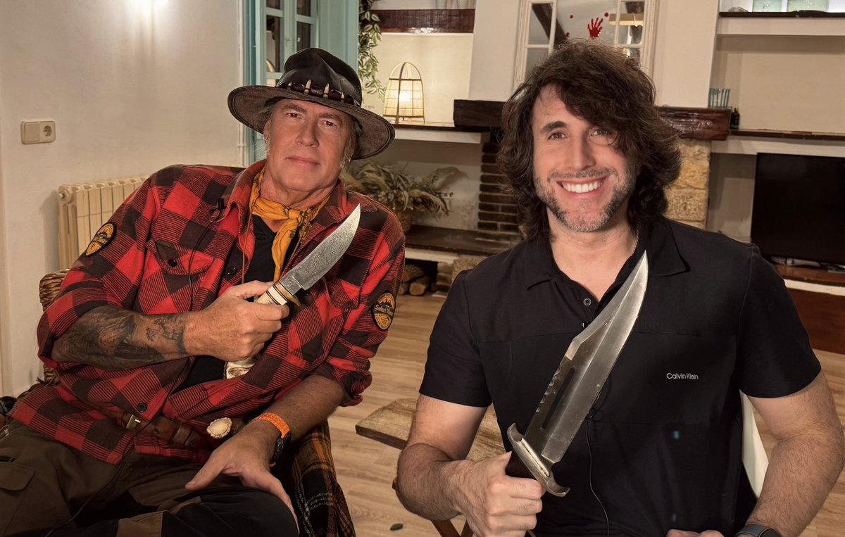 Con el gran Johny the Knife uno de los mejores especialistas de cuchillos en el mundo. ¿Alguien tiene algún problema? 😎