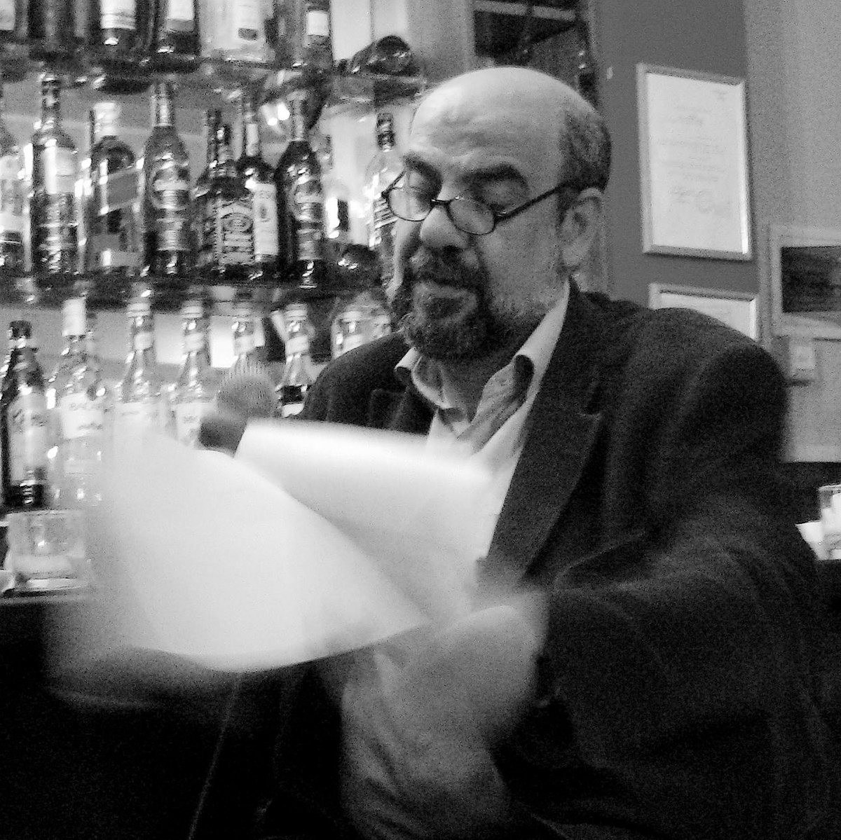 صديقي #إسكندر_حبش انتقل الى رحمته تعالى وإرتاحت نفسه في الأبدية…  فكري مع اولاده وامهم الصديقة #هدى_قساطلي الذين سوف يفقدوه في هذه الدنيا الفانية.
كان انسان آدمي ومحب جداً… اخر مرة شفته فيها بداية عام 2011 في #بيروت حيث كان يقراء نص ادبي قي احد مقاهي #الحمراء.