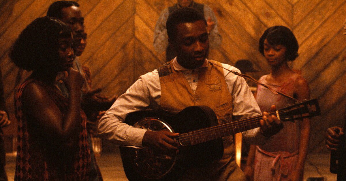 watching for the first time since april last night really made clear what a masterclass in set-up &amp; payoff that script is. so rare to see a horror film spend this much time fleshing out its world &amp; characters before the chaos starts, but that’s why its impact has lasted so long.