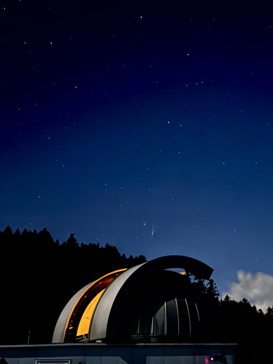 Tomo_Orange_'s tweet image. これくらい色調変えちゃった方が見やすいかな

 #レモン彗星
 #くらぶちこども天文台
 #iPhone15Pro