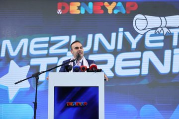 First image: Man in suit speaking at podium with microphone, DENEYAP banner behind, colorful stage lights. Second image: Group of graduates in black caps and gowns holding diplomas, smiling, on blue-lit stage with BioLoji banner. Third image: Large crowd of graduates in red-trimmed gowns on arena floor, Turkish flags and orange decorations overhead. Fourth image: Wide arena view with graduates in various gowns, stage with MÜZUNIYET banner, Turkish flags, and audience seating.