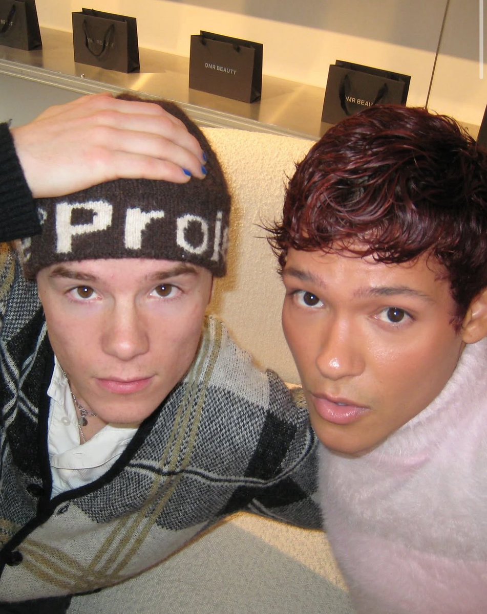 amyrudberg's tweet image. btw young royals s2 came out 3 years ago.