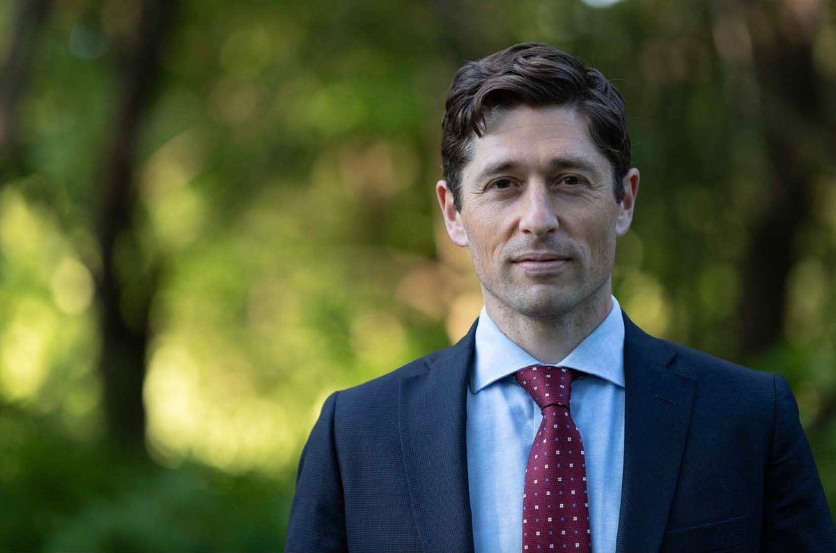 Lostking2024's tweet image. Somali Minneapolis: Jacob Frey fights for YOU—safety, jobs, our kids. Nov 4! 🇺🇸 #Mpls #JacobFrey #SomaliVote