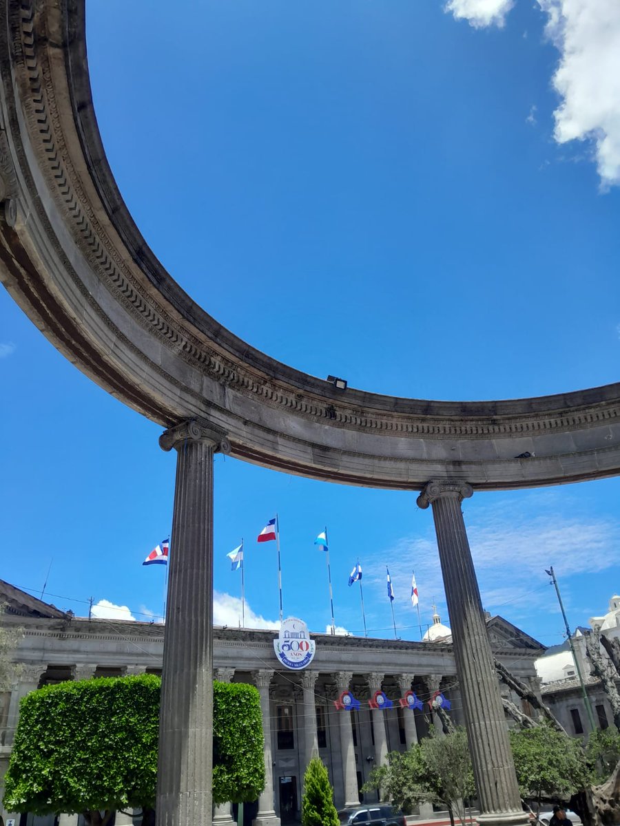 Xela !por si desean masajes a la orden 40710834