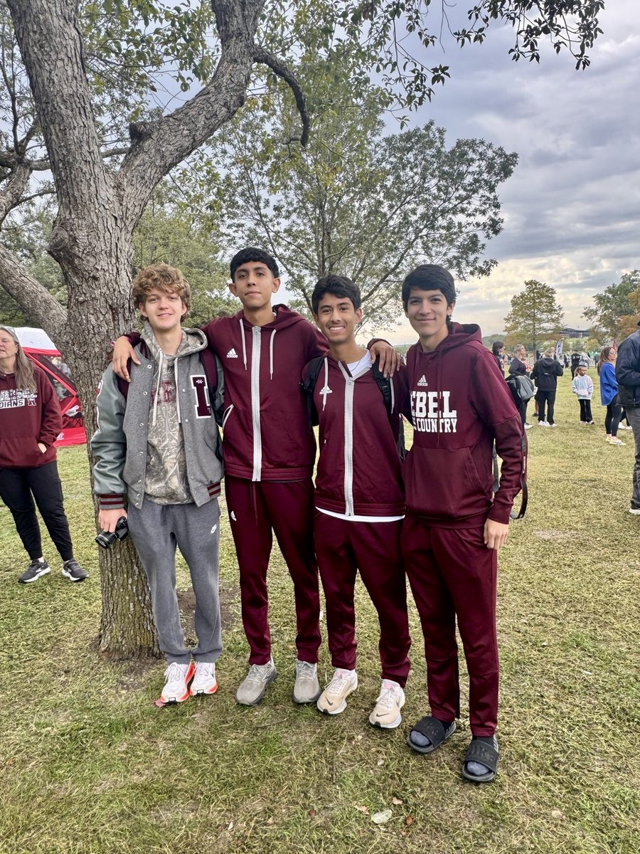 Midland_ISD's tweet image. We are so proud of Jaime Arreola for competing in the @uiltexas State Cross Country Championship meet this season! He did an amazing job representing @LHSrebels and MISD! Way to go, Jaime!👏🏽
#StudentExperience #ExcellenceInAction #MISDAthletics