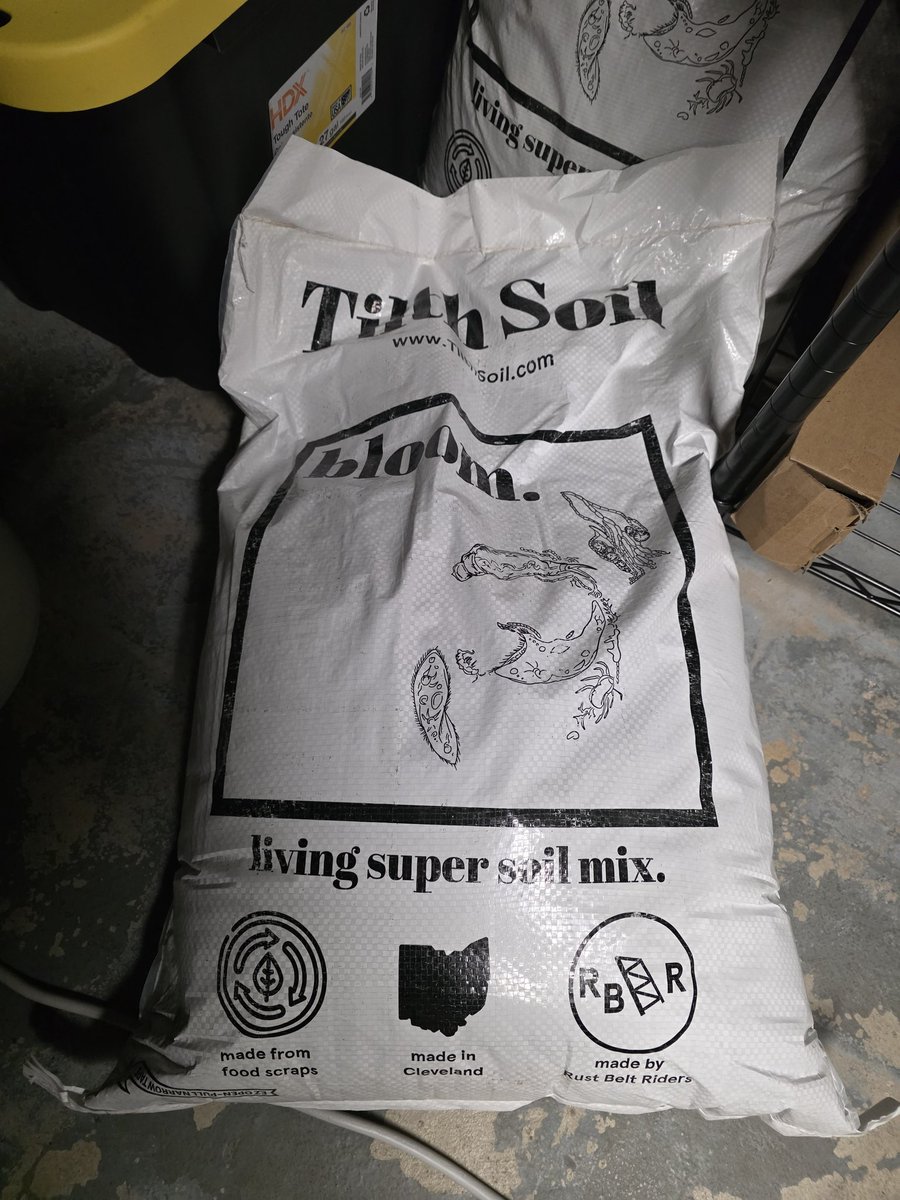SDLangager's tweet image. That that shit. #livingsoil #tilth