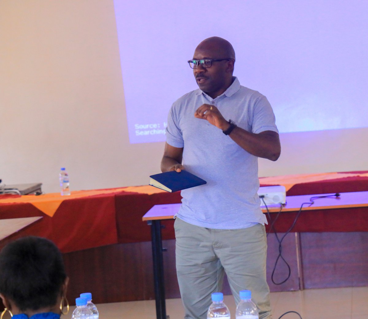 Karongi_College's tweet image. Today at Karongi College, @RwandaPolytec&apos;s DVC-ARIA visited the RP team taking part in an intensive two-week workshop on developing high-quality digital content for 14 Bachelor of Technology (B-Tech) programs adopting a blended learning approach. This initiative, supported by…