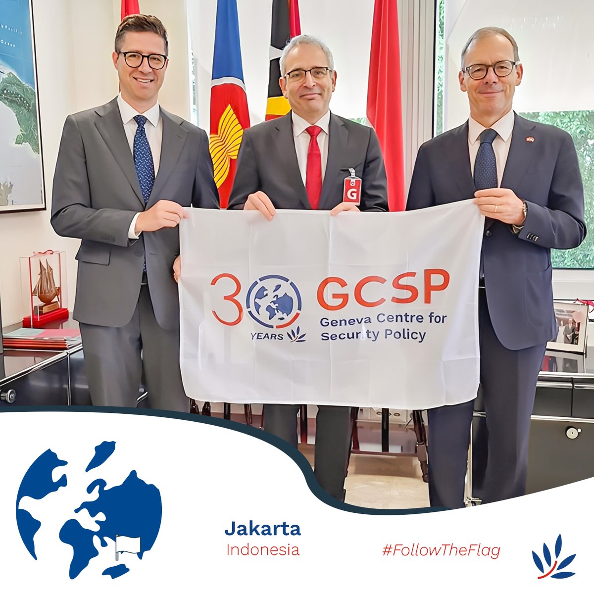 TheGCSP's tweet image. 🌍 The GCSP 30th Anniversary Flag Travels to Jakarta, carried by Christian Bühlmann! 🌟

📍 Where? Jarkarta
🤝 Who? GCSP Associate Fellow and Alumni
🎯 Why? To discuss the geopolitical dynamics of Indonesia, as well as the local economic situation

#GCSP30Years #FollowTheFlag