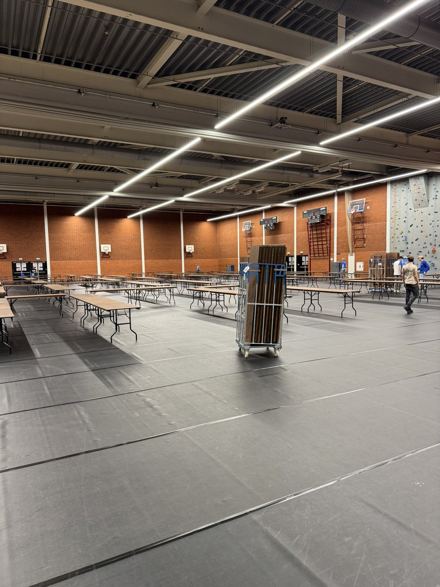 Deze week stond in het teken van de Tweede Kamerverkiezingen, een prachtig voorbeeld van samenwerking tussen verschillende diensten en partijen in Almere.

In opdracht van de Gemeente Almere mocht de <a href="/Baljetgroep/">Baljetgroep</a> en <a href="/JMBgroep/">JMB Groep BV</a> meewerken aan verschillende onderdelen van deze