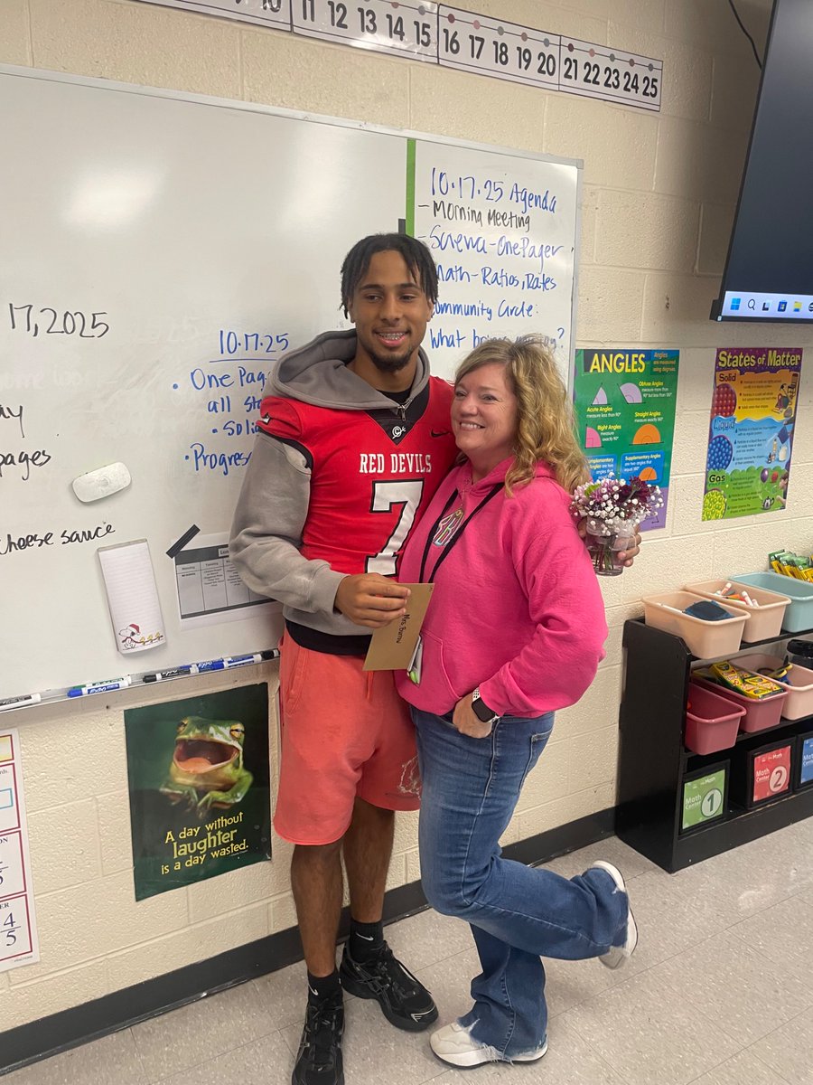 Clinton Red Devil Football tweet media