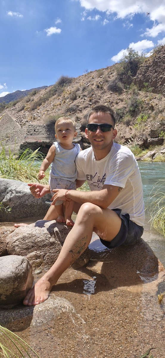 Señor Jesús, sólo tú entiendes lo que está sucediendo, porque tú eres el único que vé y conoce todo, hasta todo lo que está oculto ante nuestros ojos. Padre Amado, mueve tu mano sobre lo que está pasando en nuestras vidas, permite que Nahuel vuelva a casa, sano. Necesito ver tu