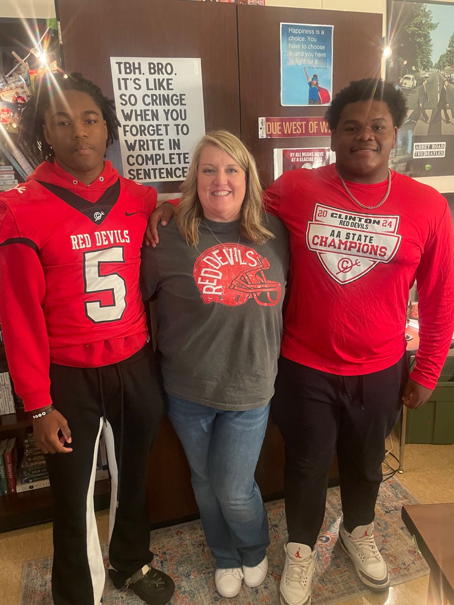 Clinton Red Devil Football tweet media