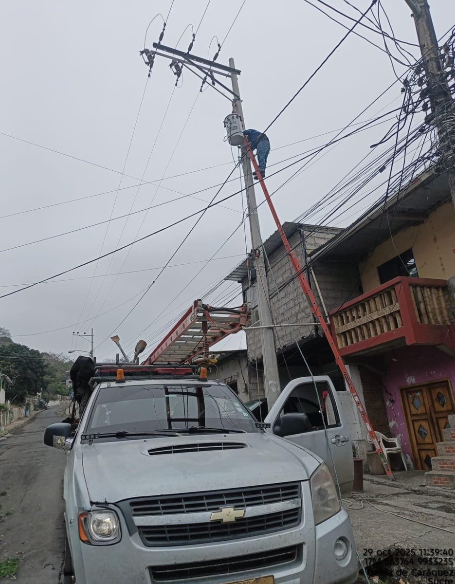 Servicios CNEL EP tweet media