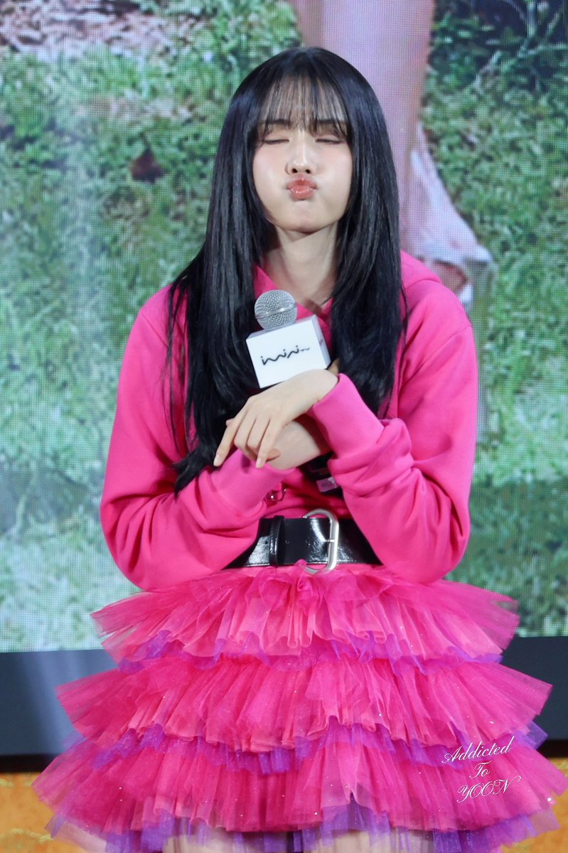 251101 Wuhan fanmeeting
😘

#스테이씨 #STAYC #자윤 #윤 #YOON
#여신자윤