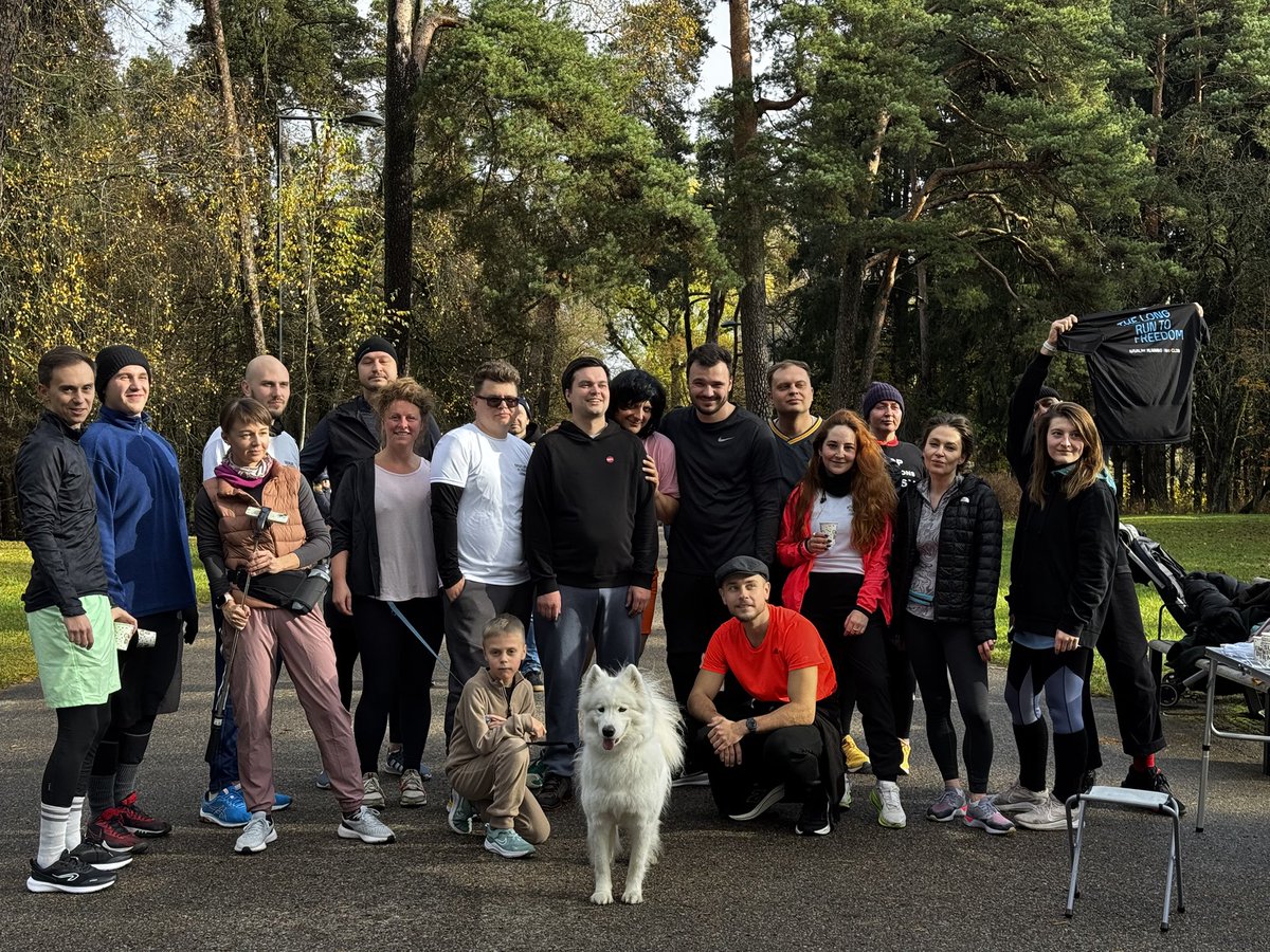Сегодня более чем в 50 городах проходят забеги в поддержку политзаключенных. 

Даже если вы не пробежали, можете поддержать политзаключенных!

runfreedom.org