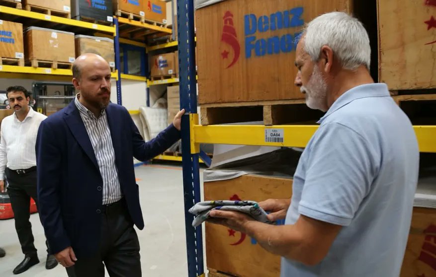 ◾️Büyük utanmazlık ve Deniz Feneri dosyası: Bunca kir çocuklar üzerinden temizlenebilir mi?

‘Kapılar açılsa iki haftada Gazze’yi doyururuz’ diyor Deniz Feneri Derneği Başkanı. Hafızalar kolay yitiriliyor sanılınca bu sözler rahat rahat dile getirilebiliyor. Bu durumda bize de bu