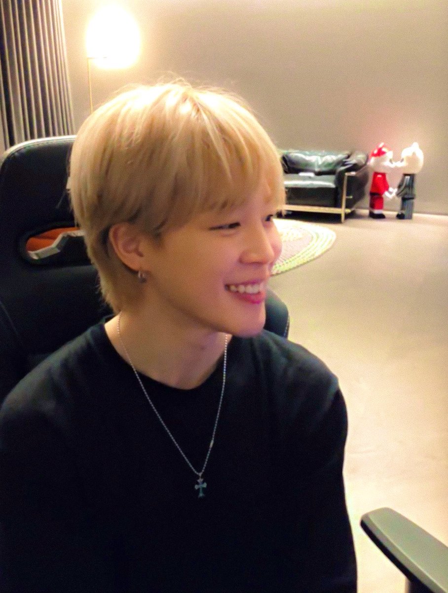 #Jimin's BEAUTY is really INSANE 🫠😭