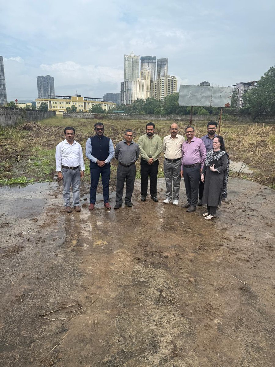 Dr. Chandra Shekhar Kumar, Secretary, Ministry of Minority Affairs, conducted a site visit to the proposed location of the new Haj House at Kharghar, Navi Mumbai, along with the officials from the Haj Committee of India (HCoI) and the Central Public Works Department (CPWD).