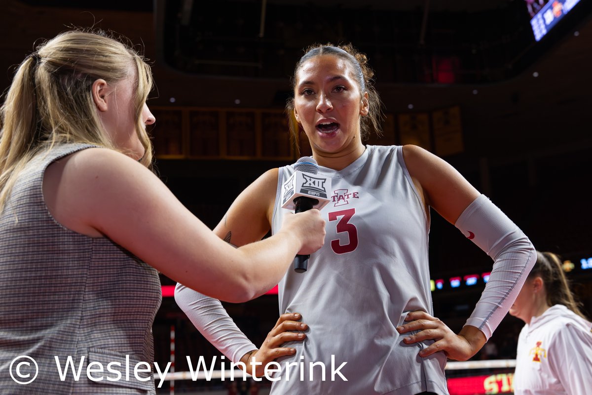 WesleyWinterink's tweet photo. Iowa State defeats #6 Arizona State in 5 sets at Hilton Coliseum in Ames, Iowa on 10/31/2025. https://t.co/zz6zKbuoxc