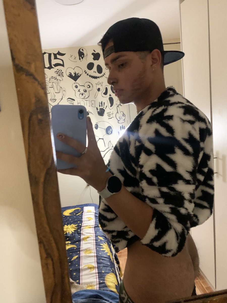 johnny 🔱 tweet media