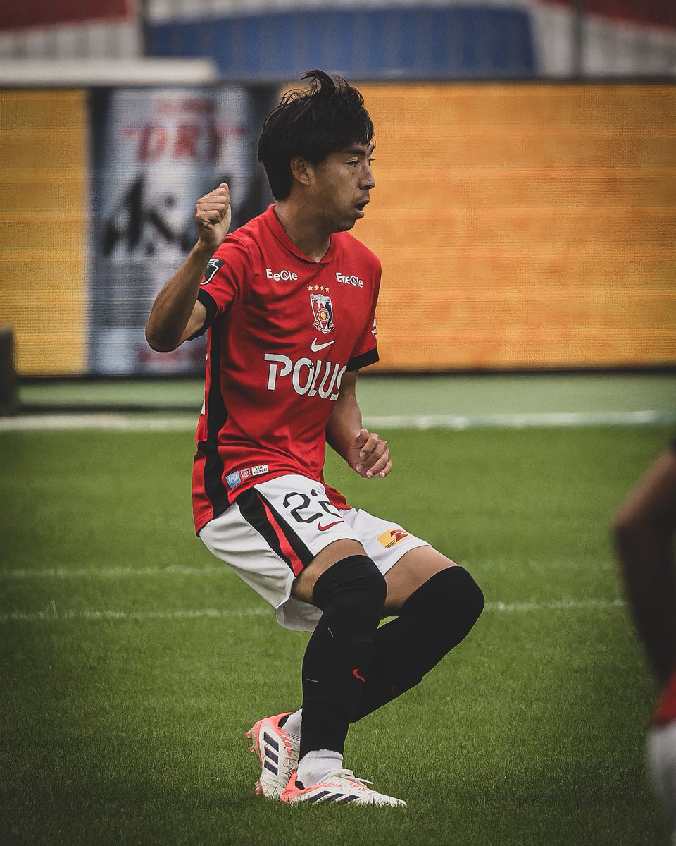 浦和レッズ　柴戸海選手サイン入りサッカースパイク 浦和レッズ 柴戸海選手サイン入りサッカースパイク 柴戸海 Kai Shibato